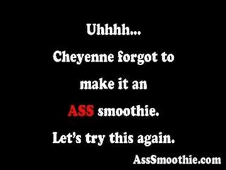 Cheyenne caçador bebidas um buraco smoothie